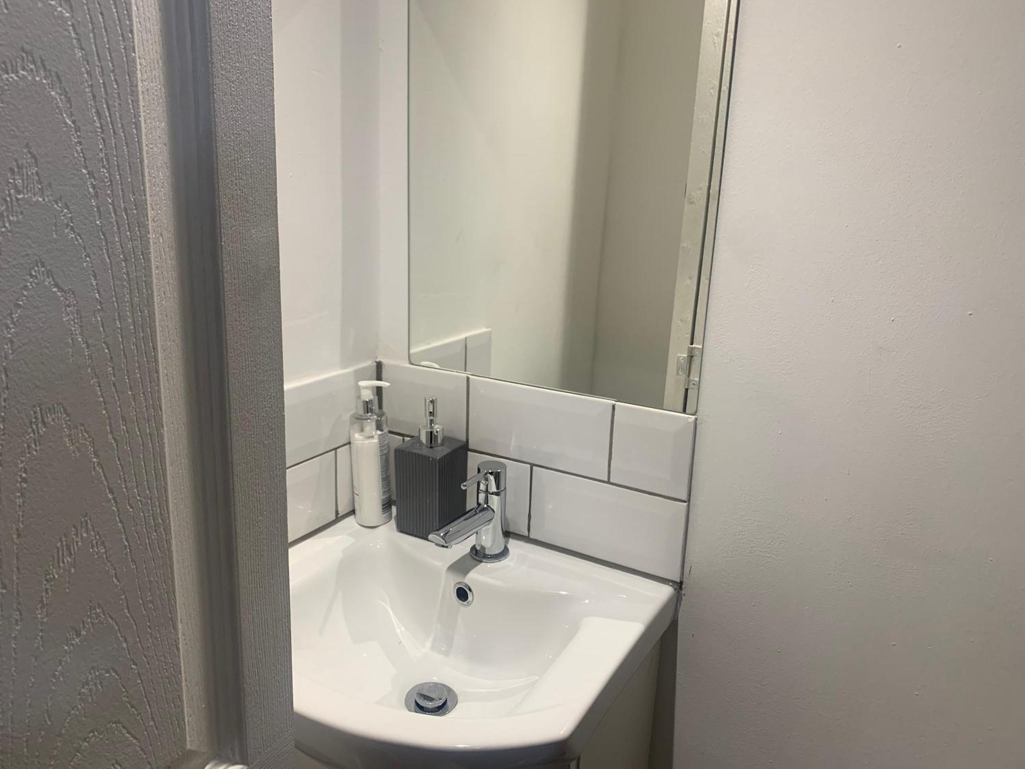L A Place Croydon, London Villa Norwood Dış mekan fotoğraf
