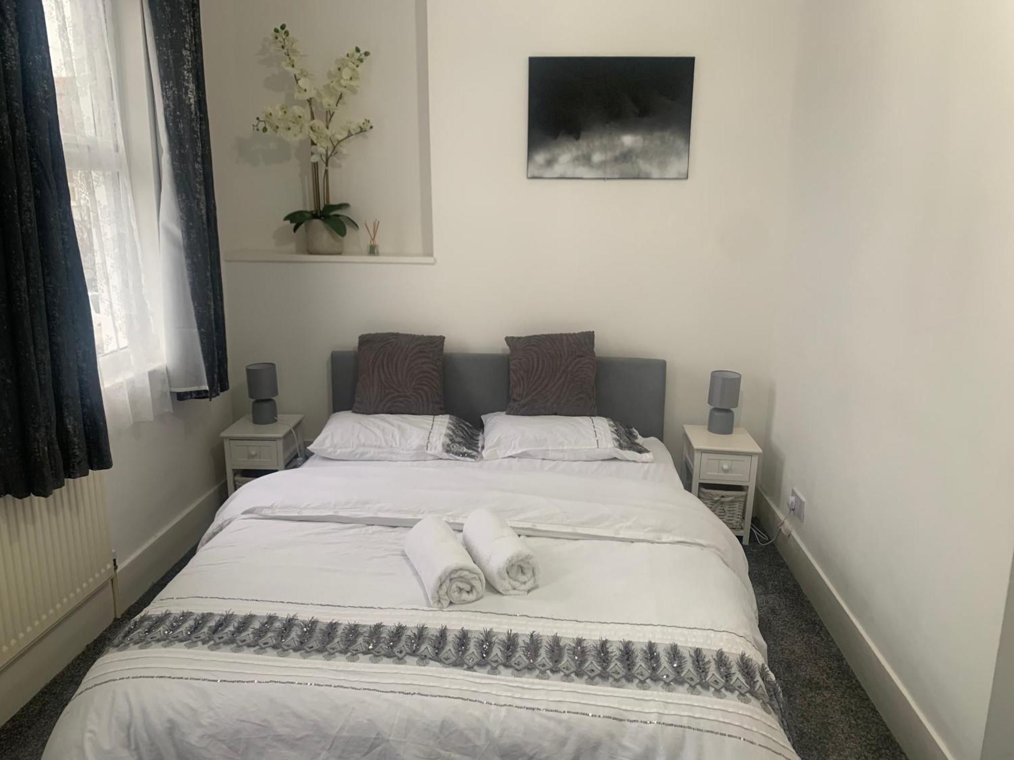 L A Place Croydon, London Villa Norwood Dış mekan fotoğraf