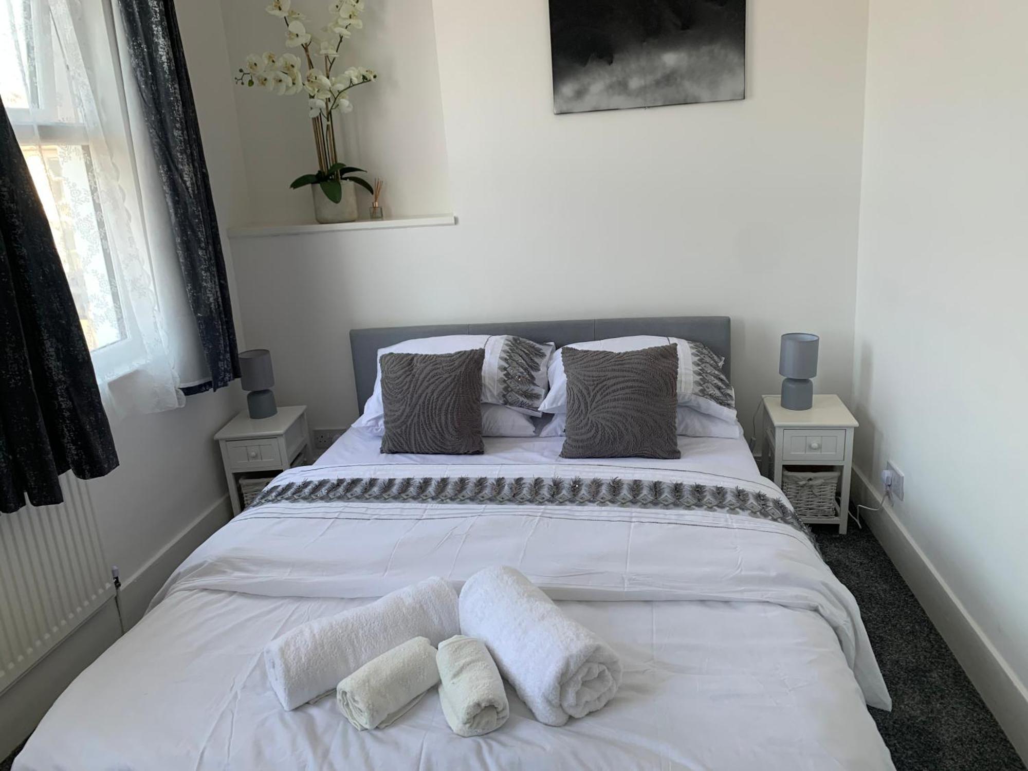 L A Place Croydon, London Villa Norwood Dış mekan fotoğraf